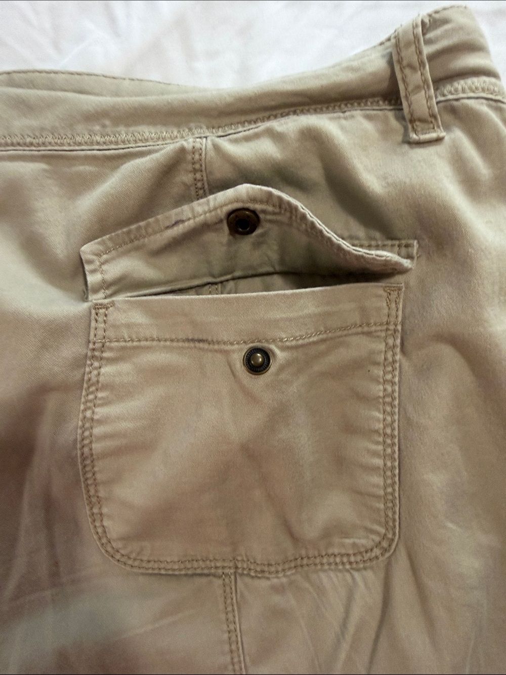 Time & Tru Beige Cargo Capris with Utility Pockets - Picture 11 of 11